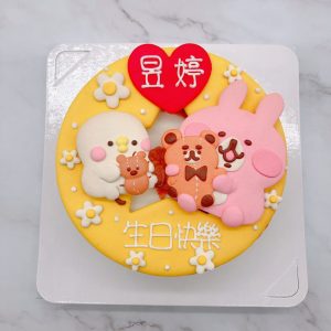 卡娜赫拉粉紅兔兔造型蛋糕，P助抱熊生日蛋糕作品分享