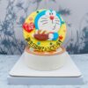 哆啦A夢拿銅鑼燒造型蛋糕，卡通生日蛋糕作品分享